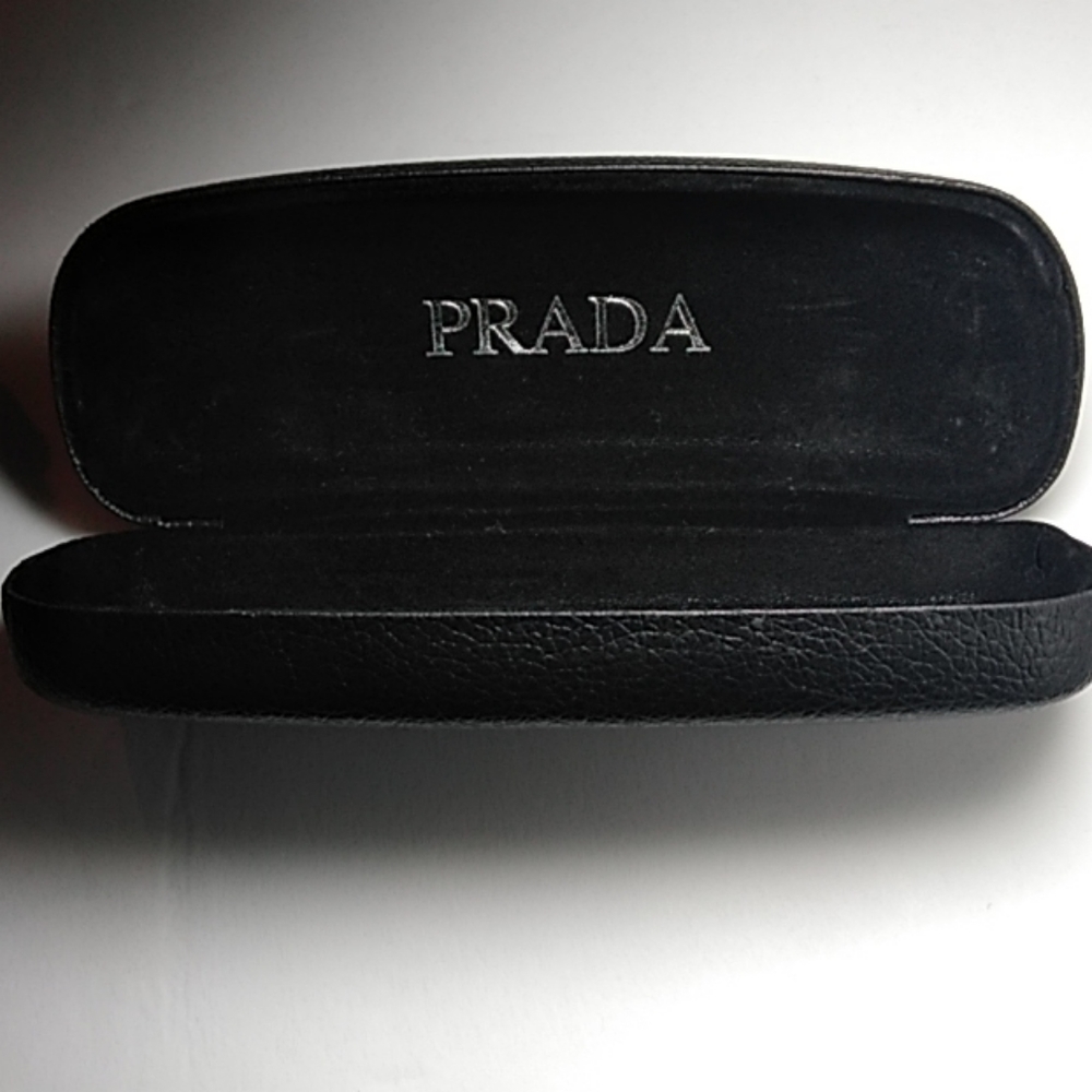 Prada Glasses/Sunglasses 👓 Case